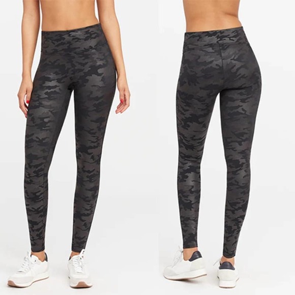 women's leggings Pants - Spanx Look At Me Now Camo Casual Seamless Leggings Women's Black Size: L NWT